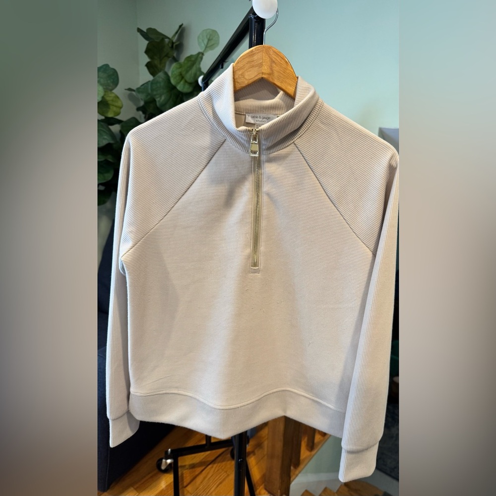 Cable & Gauge Women's Cream quarter zip